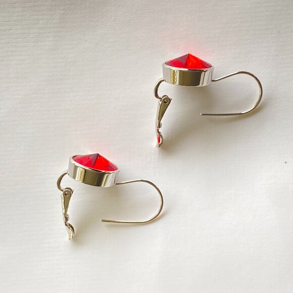 Butler Multifaceted Red Crystals Necklace & Earrings Set - Picture 4 of 13